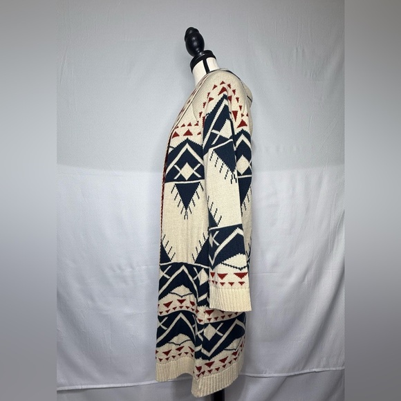 Olivers Navy and Cream Patterned Cardigan - Picture 3 of 6